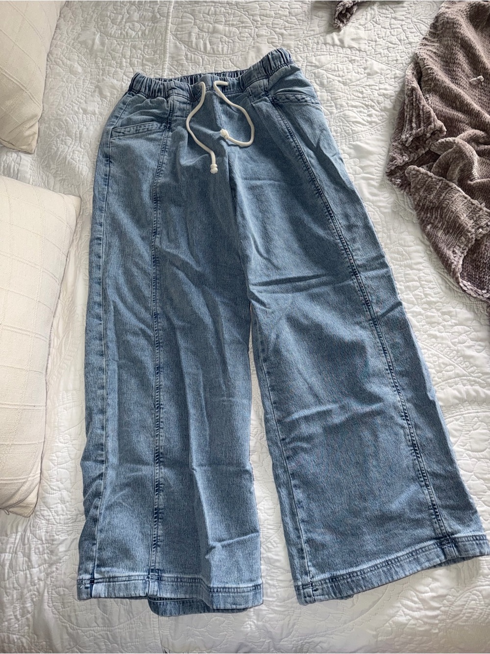 Wide Leg Drawstring Denim Jeans in Light Blue - aerie